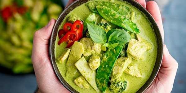 The Ultimate Guide to Cooking Thai Green Curry at Home